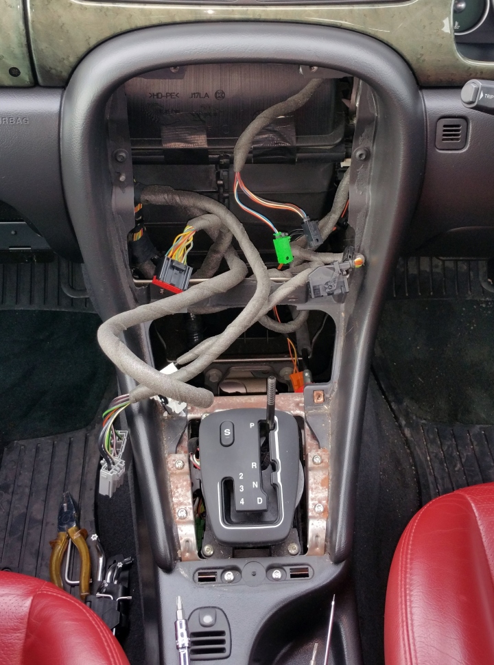 The centre console components stripped out, let the fun begin! The centre console components stripped out, let the fun begin!